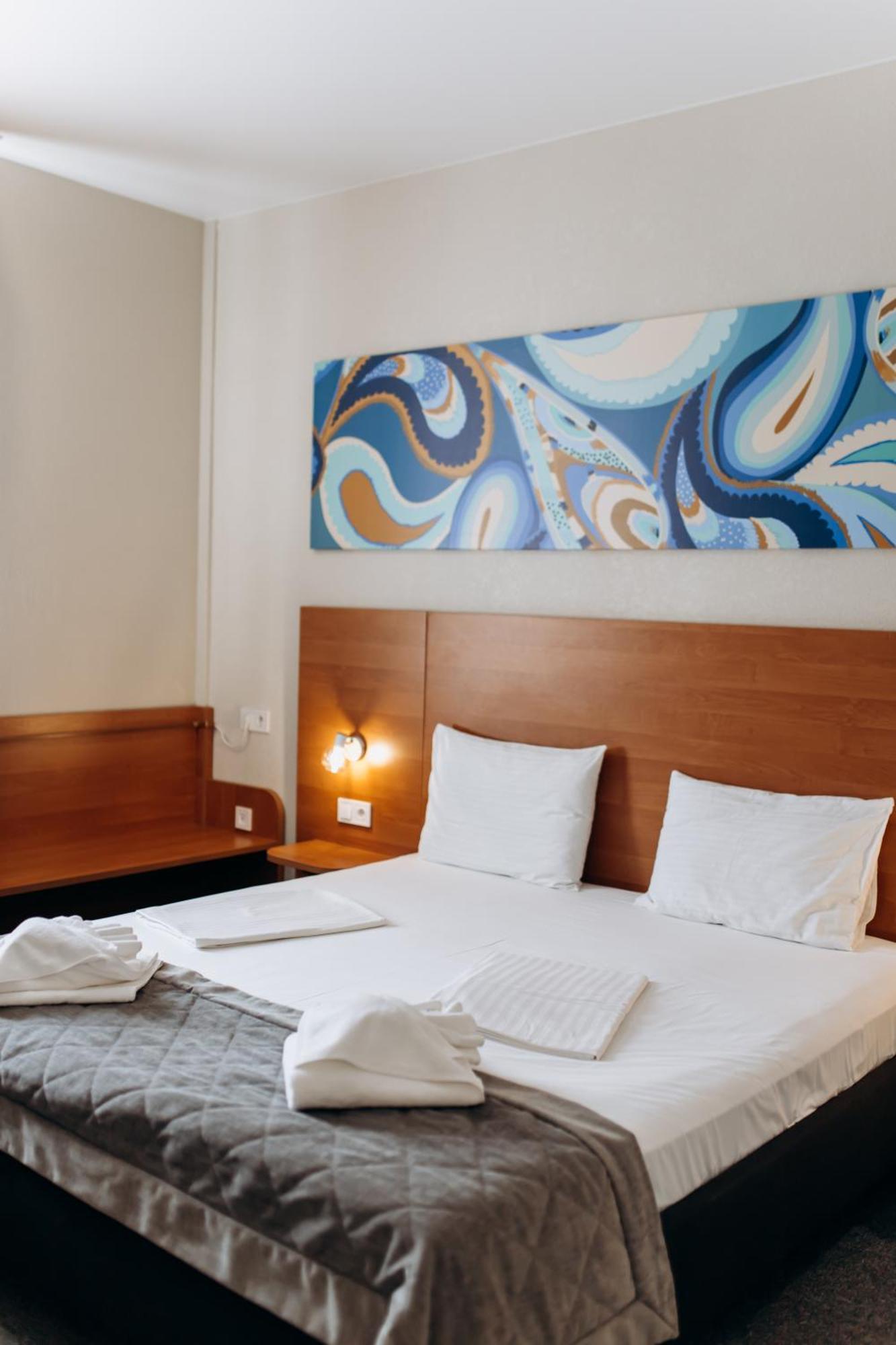 Arta City Hotel Yavoriv  Extérieur photo
