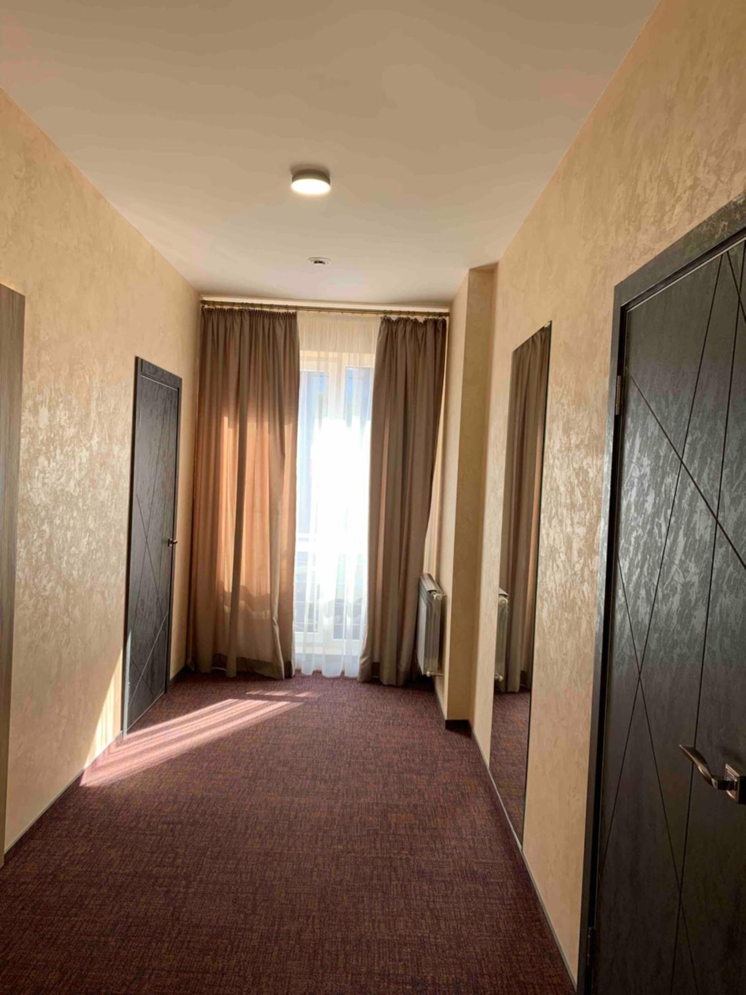 Arta City Hotel Yavoriv  Extérieur photo